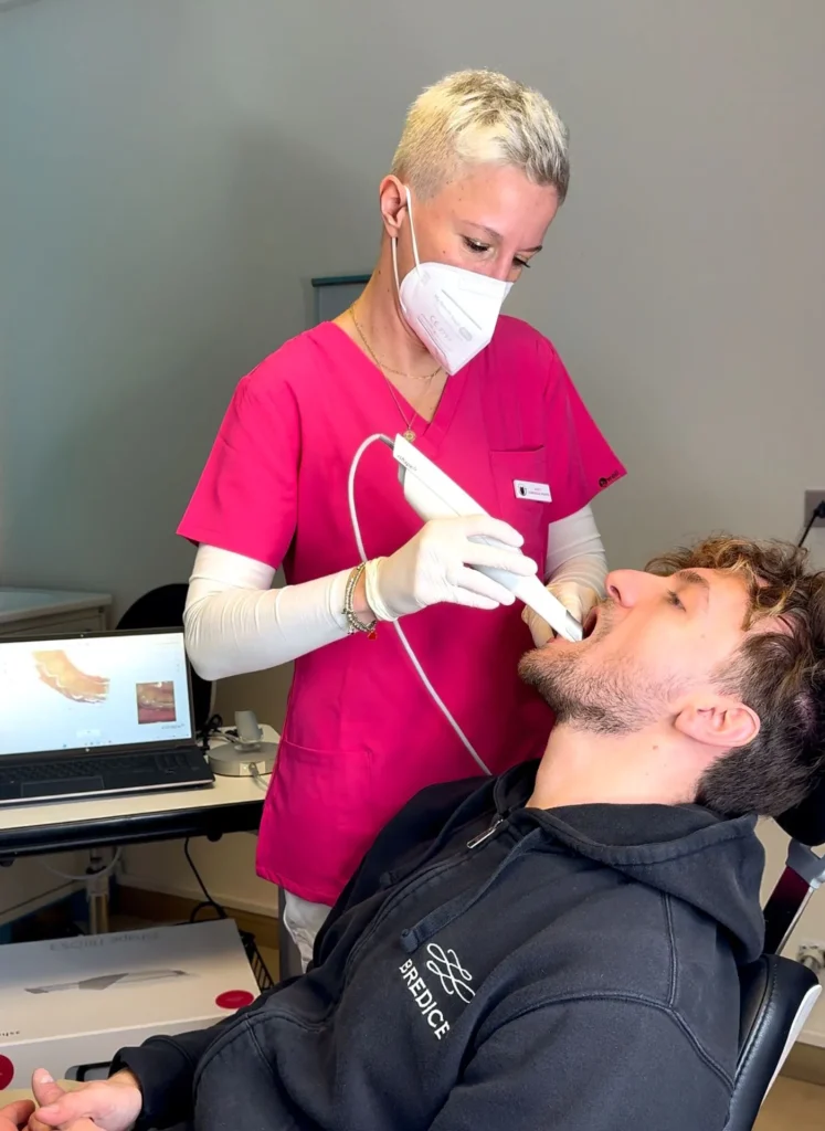 Studio dentistico a Leinì